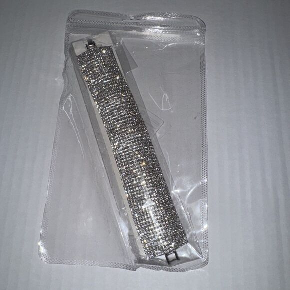 Womens Mesh Rhinestone Bracelet Metal Adjustable One Size Latch Closure - Picture 3 of 3